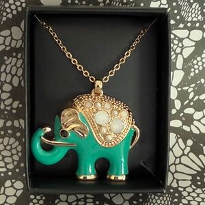 NRQ (Avon) Necklace Enamel Turquoise Good Luck Elephant Pendant Gold Vintage